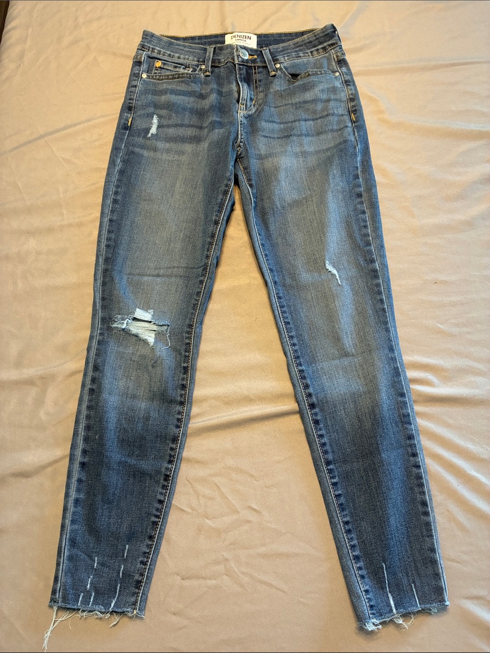 Levi's Distressed Skinny Jeans in Medium Blue Wash